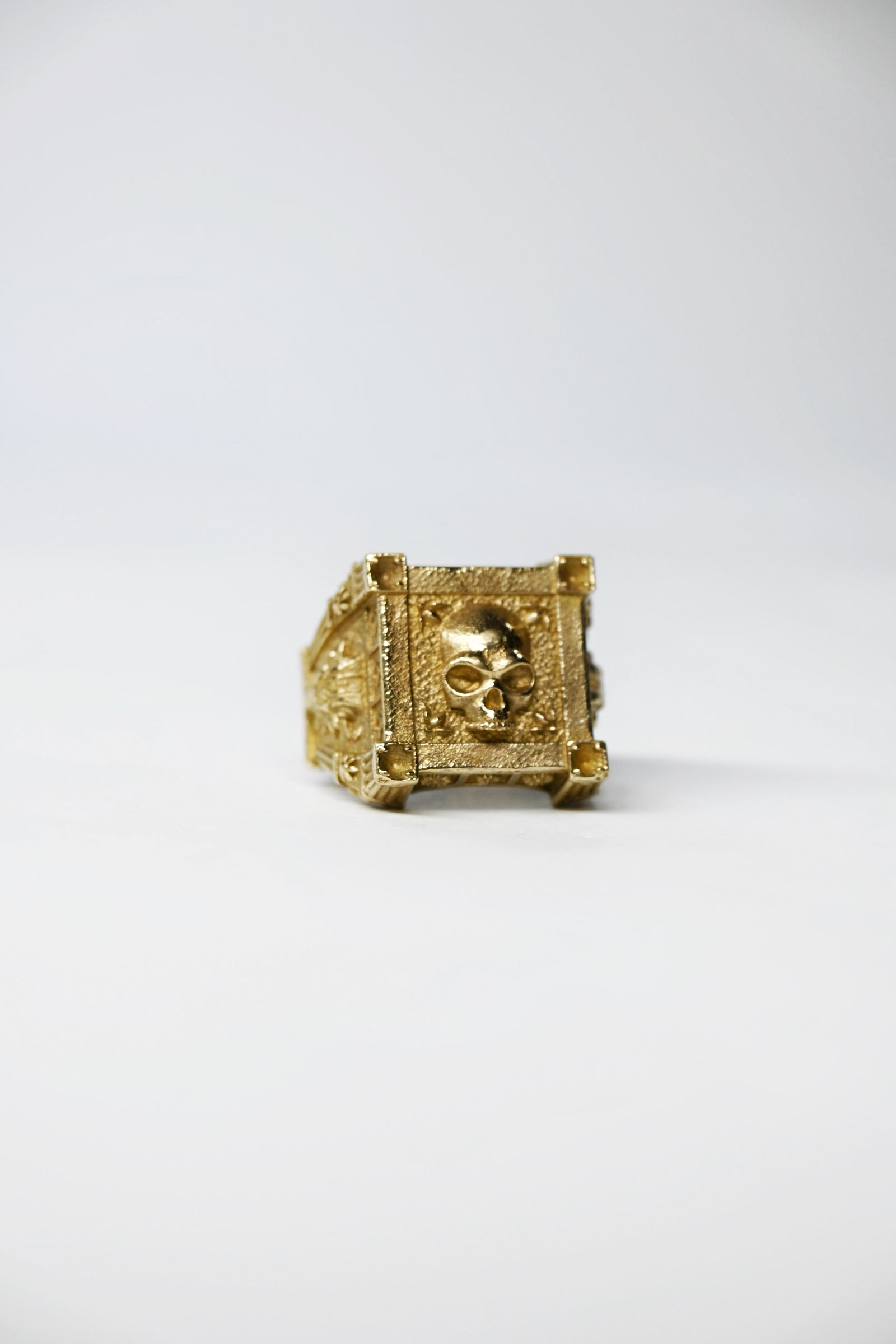 The Relic Skull Ring
