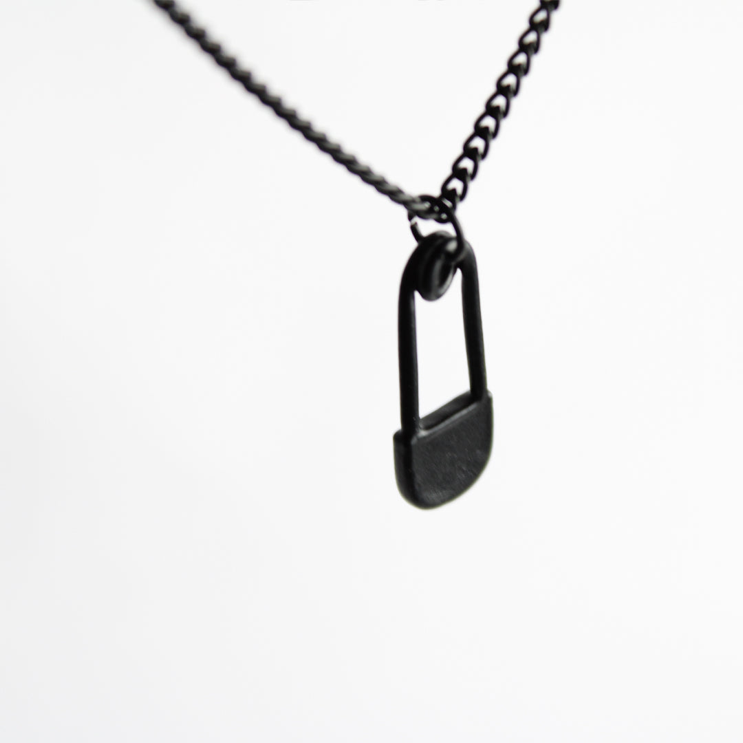Pin it up Necklace